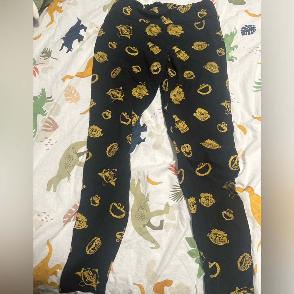 Sesame Street leggings :)